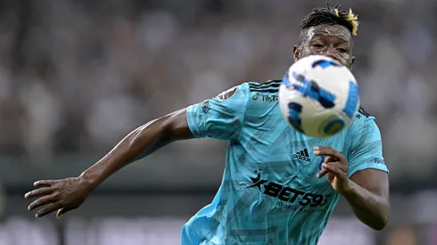 Trasciende que Cruz Azul habría preguntado la situación contractual del delantero ecuatoriano Alejandro Cabeza.