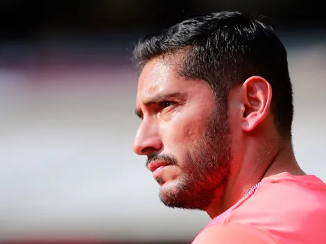 Insólito personaje frena renovación de Corona