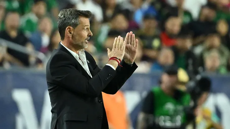 El entrenador argentino Diego Cocca, DT del TRI, consideró a 40 futbolistas.