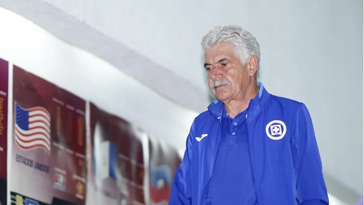 El entrenador brasileño se ha puesto exigente con el tema de los refuerzos.