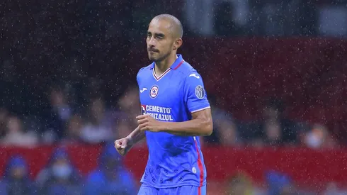 CIUDAD DE MEXICO, MEXICO - AGOSTO 20: Rafael Baca del Cruz Azul sale expulsado durante el juego de la jornada 10 del Torneo Apertura 2022 de la Liga BBVA MX en el Estadio Azteca el 20 de Agosto de 2022 en Ciudad de Mexico, Mexico. (Foto: Mauricio Salas/JAM MEDIA)