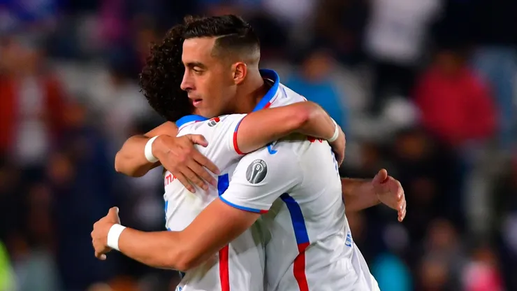 ¿Renovar con Cruz Azul o aceptar la propuesta de River Plate?