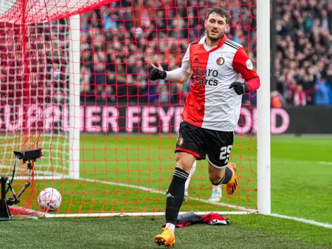 El insólito fan de Santi Giménez