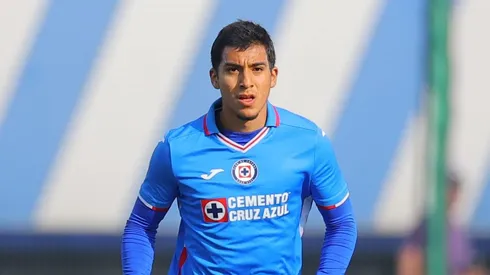 Alan Zubiri, nuevo futbolista del primer equipo de Cruz Azul.