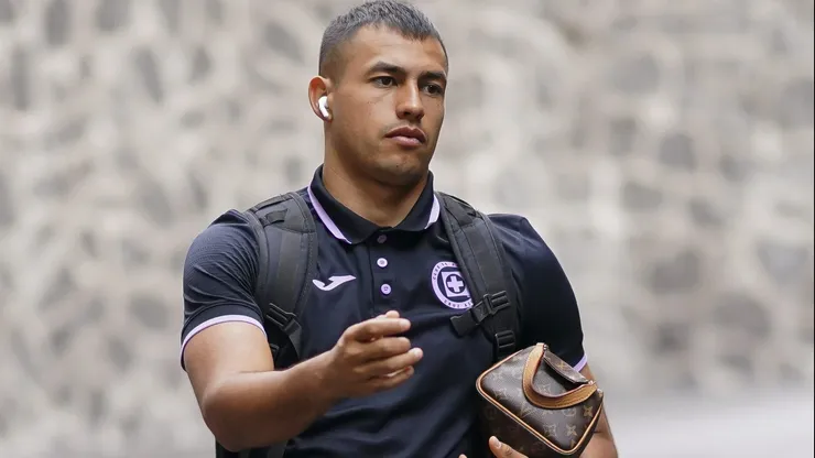 Iván Morales seguiría en Cruz Azul.
