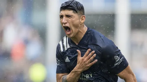 Cruz Azul insistirá por Alan Pulido.