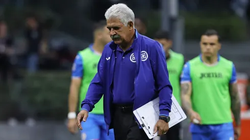 Ricardo Ferretti tendrá un equipo muy corto para el debut de Cruz Azul.