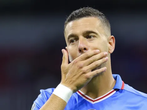"En México era el suplente del suplente": Afición argentina se ceba con Cruz Azul por Carrera