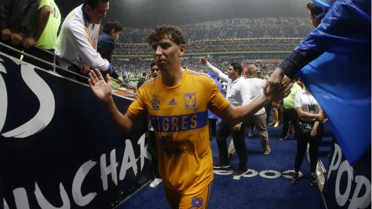 El defensor chileno fue puesto en el mercado después de que no entrara en planes de los Tigres UANL.