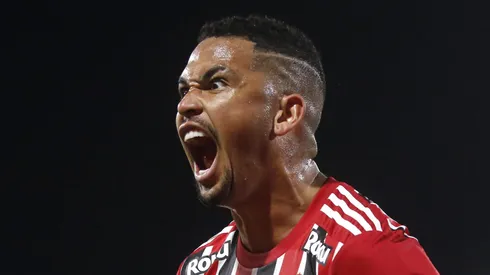 La no contratación de Eduardo Aguirre abre un nuevo fuente para los cementeros en este mercado.