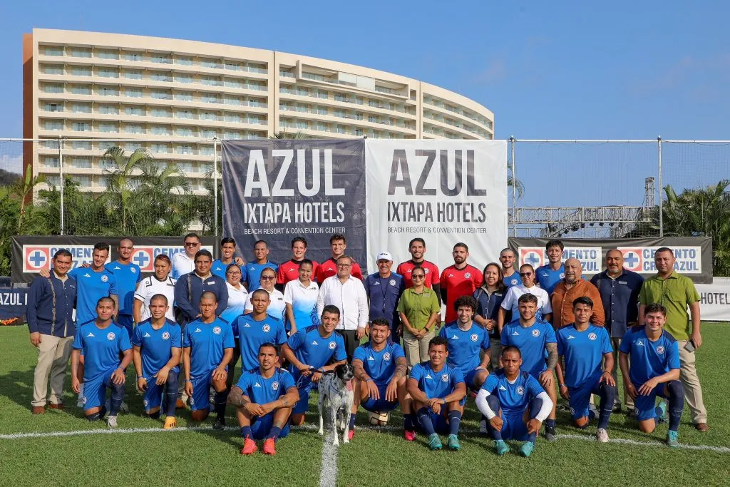 Foto del plantel en pretemporada (TW CAZ)