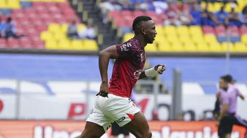 El delantero colombiano es uno de los futbolistas deseados por los cementeros en este mercado de pases.