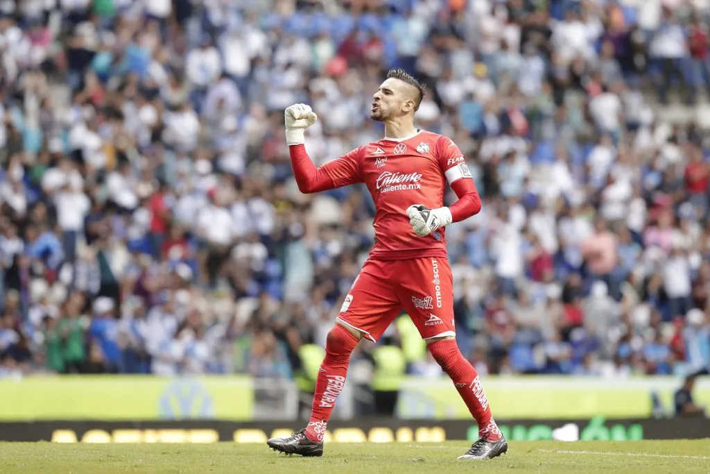 Antony Silva no seguirá en Puebla (Imago7)