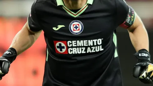 Cruz Azul va por un portero.