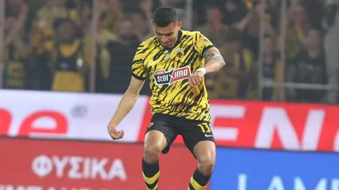 El mediocampista mexicano realizó un semestre sublime en donde consiguió el título local y la Copa de Grecia.