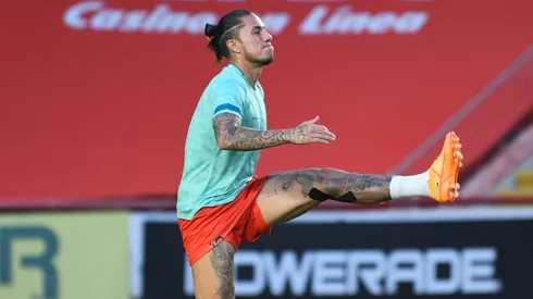 El defensor central aún no ha sido presentado por el club cementero y es omitido en las imágenes de los entrenamientos.