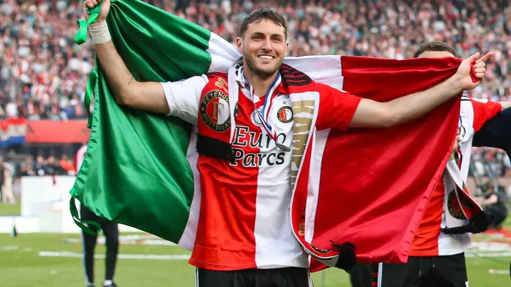 Santiago Giménez tiene nuevo apodo en Feyenoord
