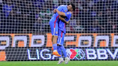 Uriel Antuna abandonó la pretemporada de Cruz Azul para reportar con la Selección Mexicana.