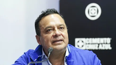 El mandamás de los cementeros fichó a dos futbolistas que el "Tuca" Ferretti ni conoce.