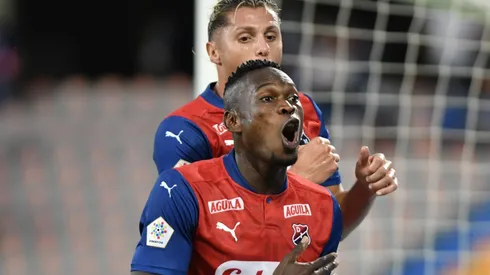 El delantero colombiano sería uno de los fichajes de Cruz Azul para el próximo torneo.