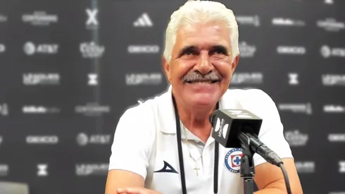Ricardo Ferretti, DT de Cruz Azul.