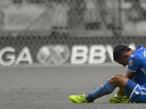 Una vez más, el futbolista vive una pesadilla en Cruz Azul