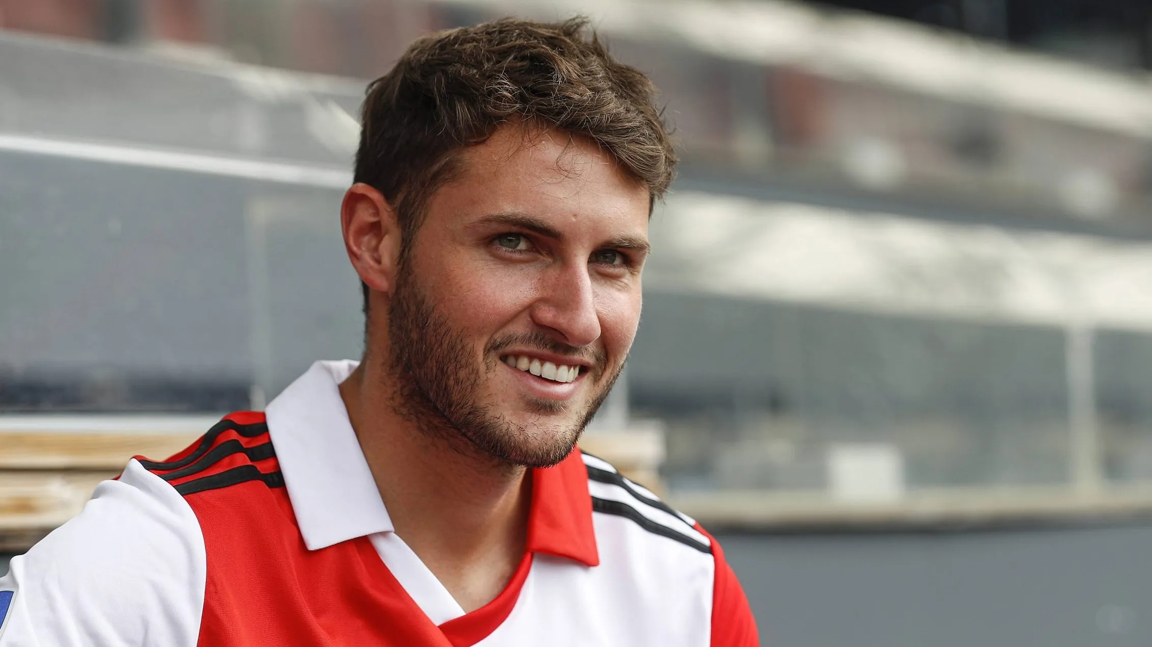 Santiago Giménez (Imago)