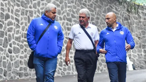 El entrenador brasileño es el centro de todas las críticas después del mal inicio de campeonato de los cementeros.