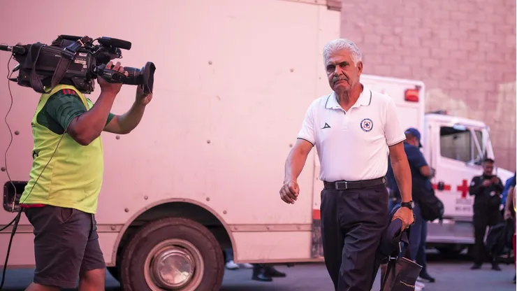 Ricardo Ferretti podría salir de la Máquina