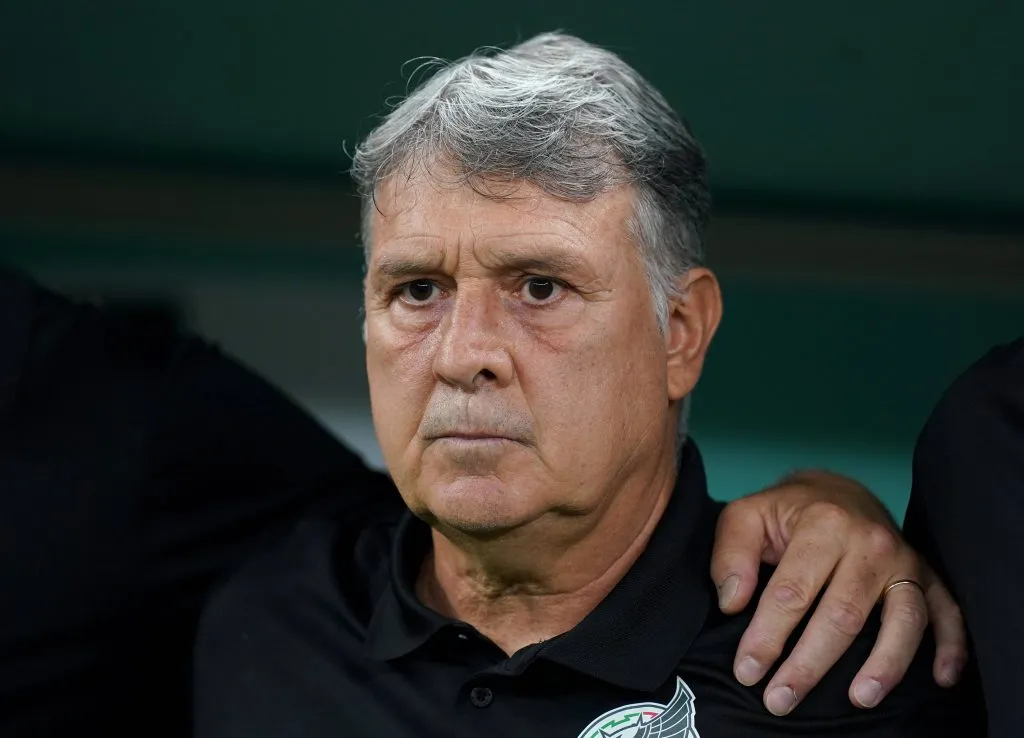 Gerardo Martino se refirió a Carlos Salcedo (Imago)