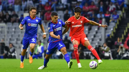 Erik Lira no fue titular ante Inter Miami