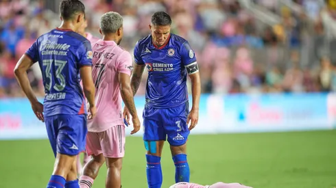 Carlos Salcedo considera que no hubo falta sobre Messi