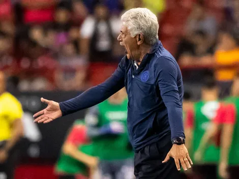 Insólita exigencia del Tuca hacia un reportero