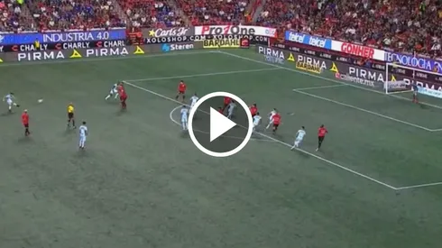 Chuy Corona fue criticado por el gol de Cruz Azul