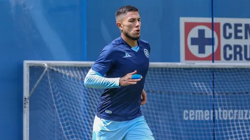 Carlos Salcedo repetiría como titular contra Xolos.