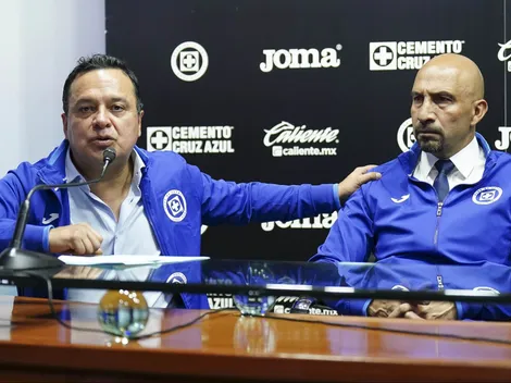 ¿Y Pirma? Directiva de Cruz Azul luce otra marca en su indumentaria