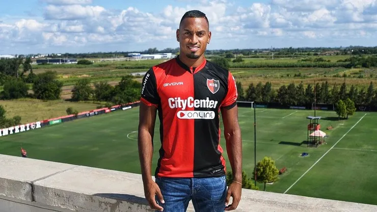 Willer Ditta está por convertirse en refuerzo de Cruz Azul.