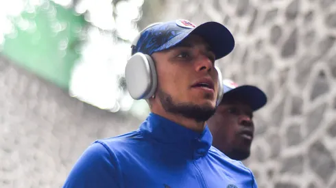 El defensor mexicano se apersonó ante los medios de comunicación al término del partido.