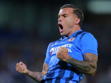 ¿Se complica su salida de Cruz Azul? Christian Tabó quiere este destino