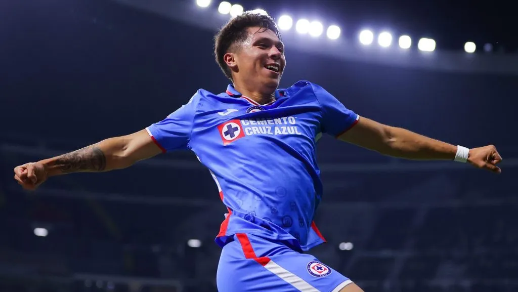 Huescas sería titular ante Tijuana.