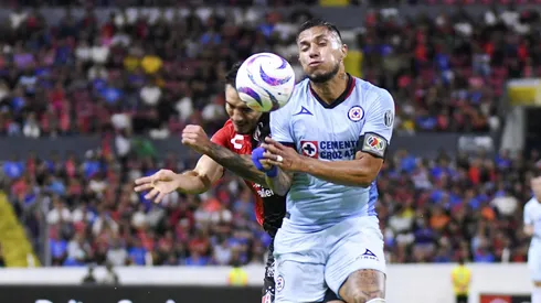 El defensor mexicano es uno de los fichajes sobre los que se posan más esperanzas para este semestre.