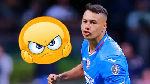 Iván Morales impide la llegada de Willer Ditta a Cruz Azul.