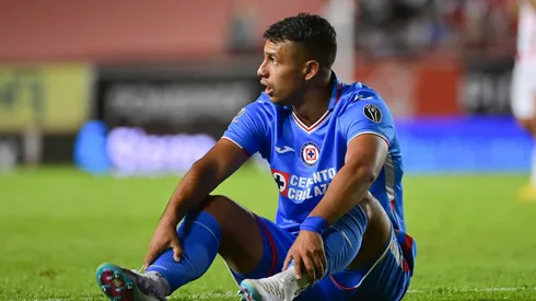 El delantero chileno no cuenta para el entrenador brasileño pero aún así fue registrado en la competición.