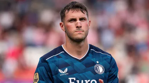 Santiago Giménez saldría del Feyenoord por una alta cifra