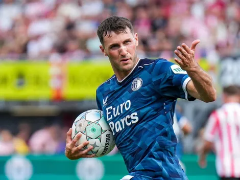 Santi Giménez, responsable del agónico empate del Feyenoord