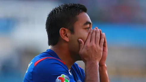 El mediocampista mexicano fue el encargado de reconocer que se mantenía en conversaciones con el club.