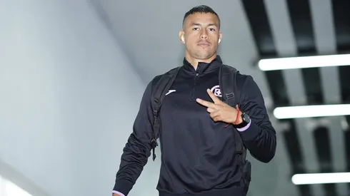 El delantero chileno no cuenta para Joaquín Moreno y desde el club celeste le buscan acomodo en otro equipo.