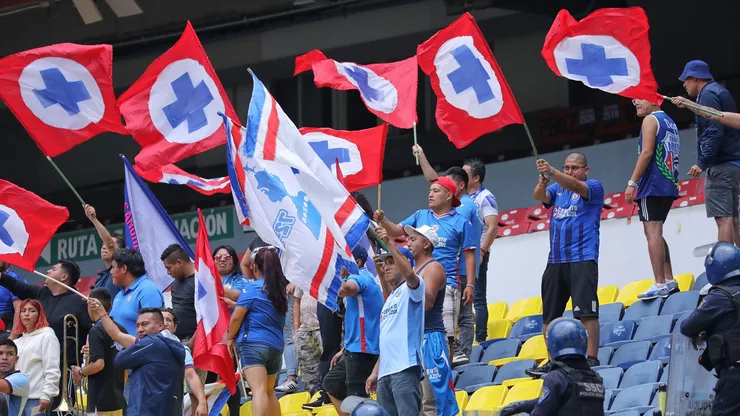 La afición pidió no asistir al Azteca.