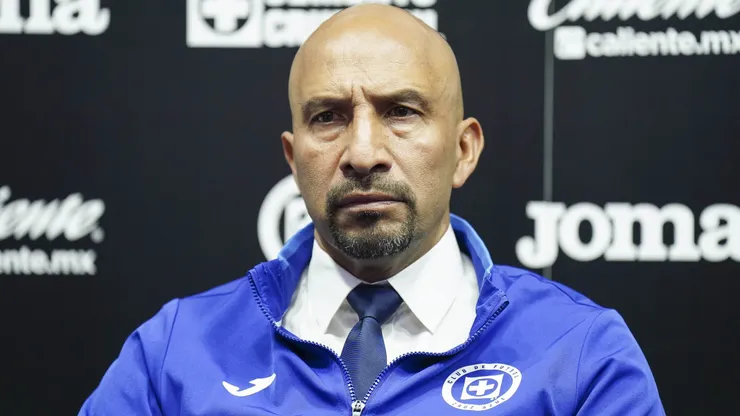 Conejo Pérez tiene asistente en Cruz Azul.