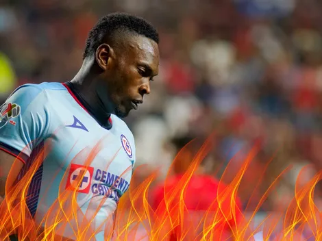 "Cambindo es un fraude como delantero"